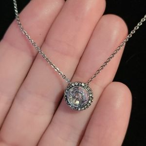 Michael kors necklace halo pendant adjustable